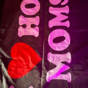 I ❤️ Hot Moms Tapestry